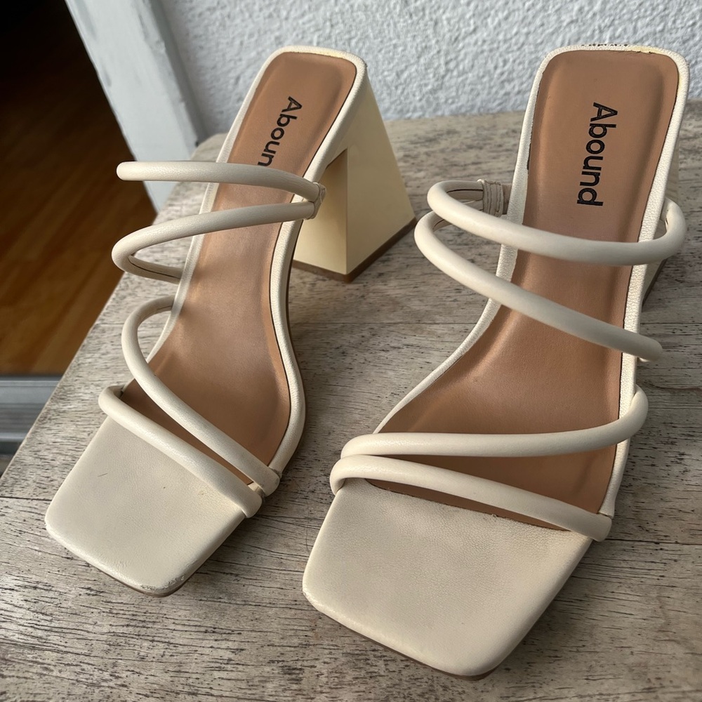 Abound Shoes